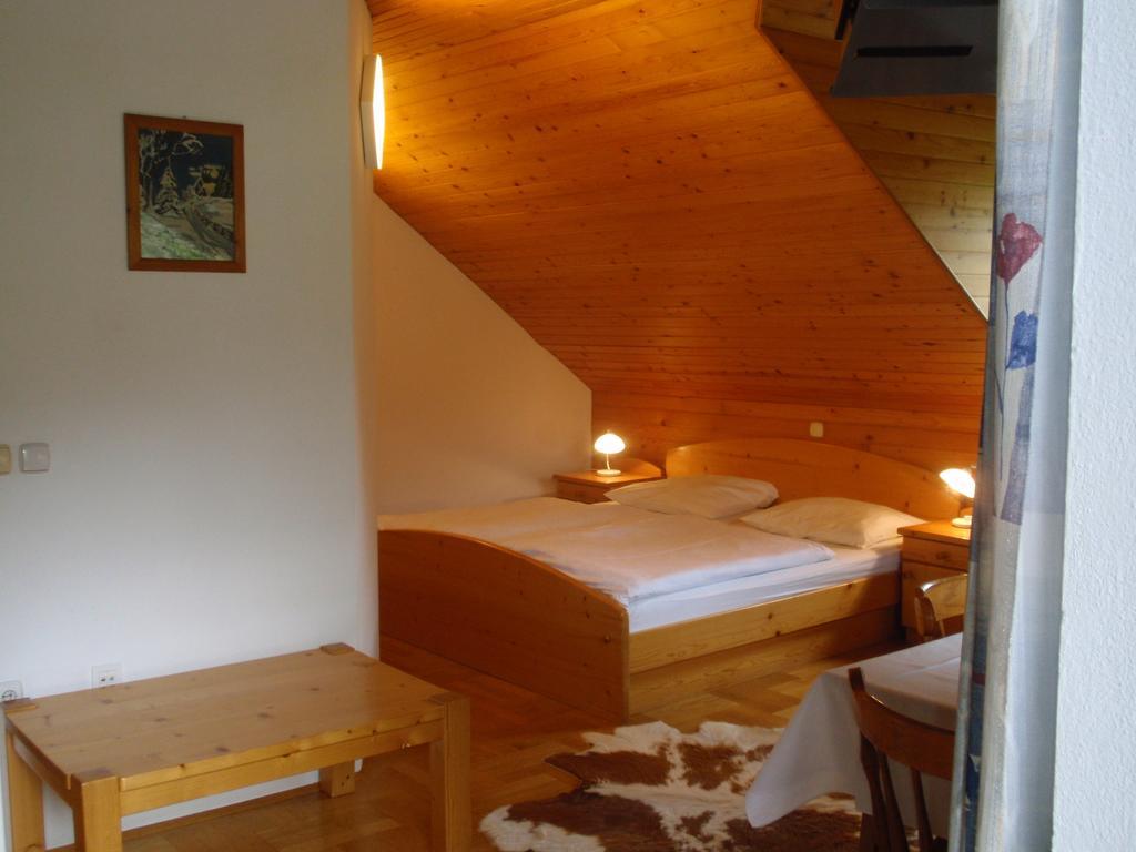 Turisticna Kmetija Psnak Apartment Mojstrana Bilik gambar